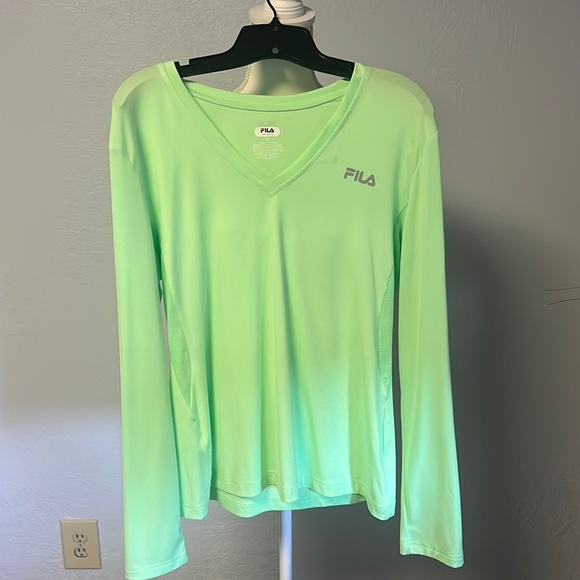 Fila top polyester/spandex - Picture 1 of 3